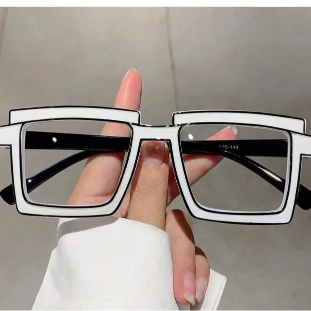 SHEIN Monochrome Square Glasses